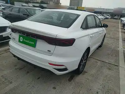 Geely Emgrand 2023