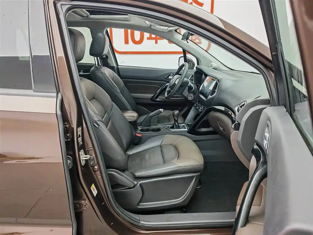 GAC Motor Trumpchi GS4 2016 — фото 23