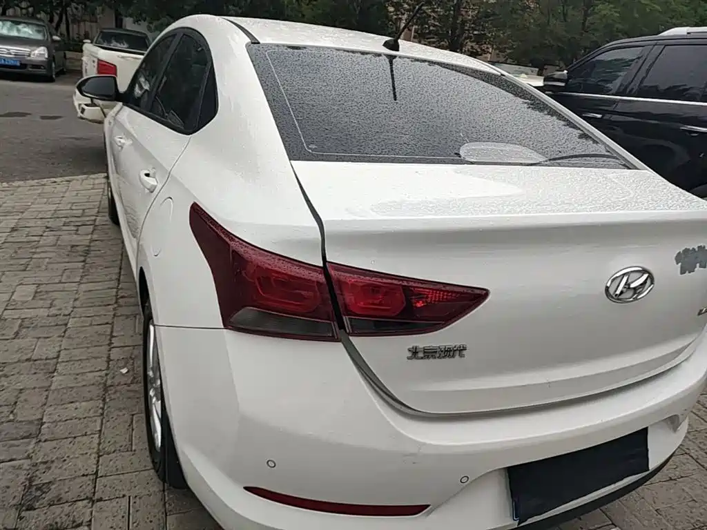 Hyundai Verna 2017 — фото 5