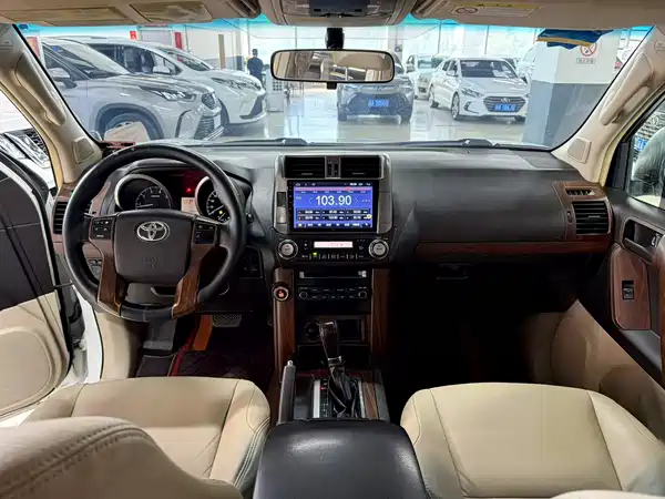 Toyota Prado 2012