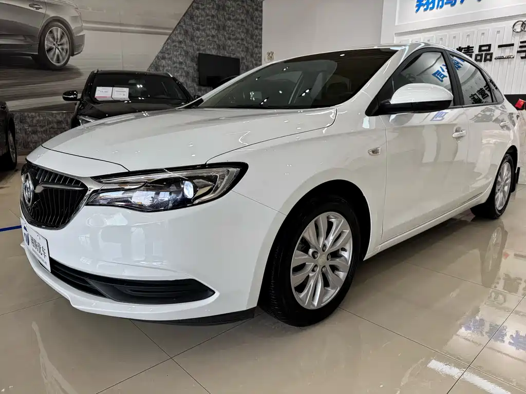 Buick Excelle 2021 — фото 1