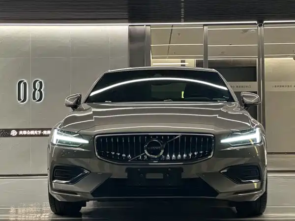 Volvo S60 2021