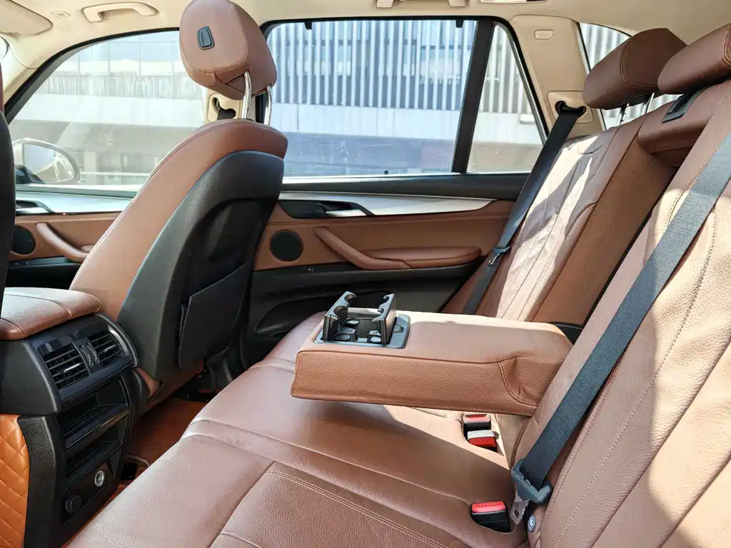 BMW X5 2018 — фото 12