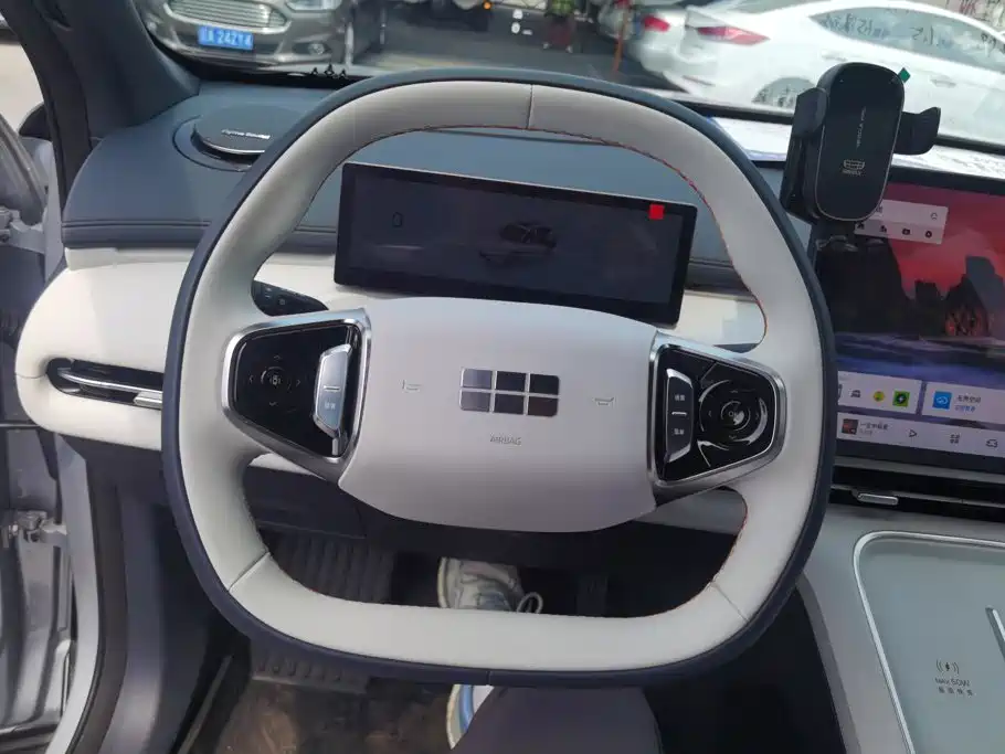 Geely Galaxy Starship 7 2025 — фото 15