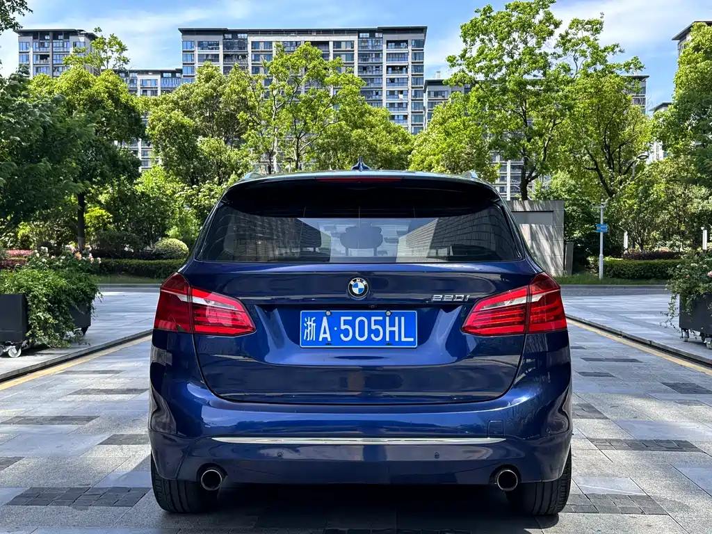 BMW 2 Series Active Tourer 2015 — фото 5