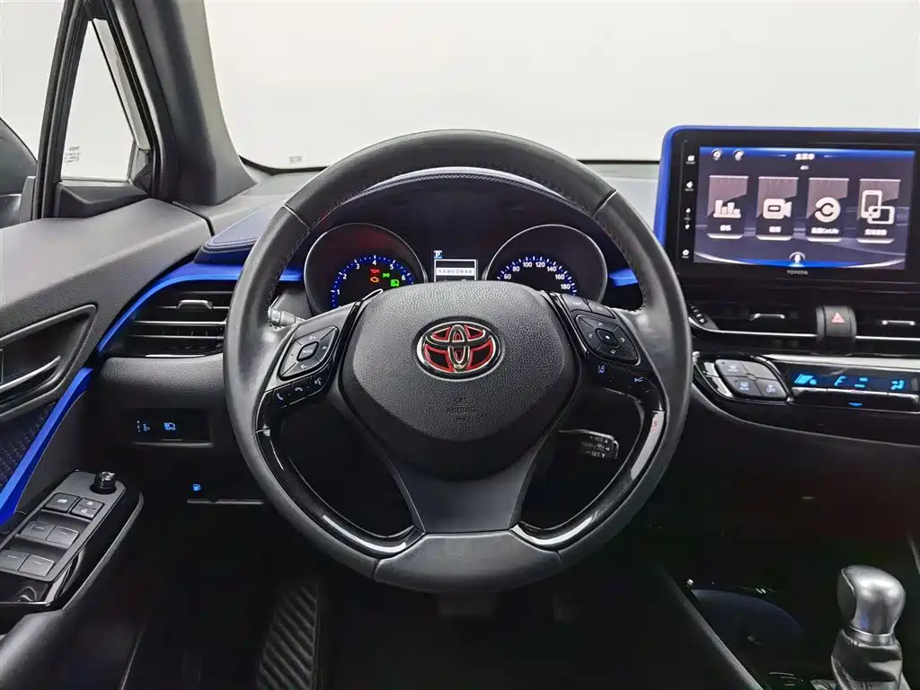 Toyota IZOA 2019 — фото 11