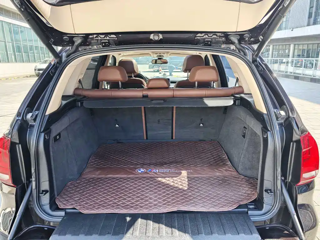BMW X5 2018 — фото 17
