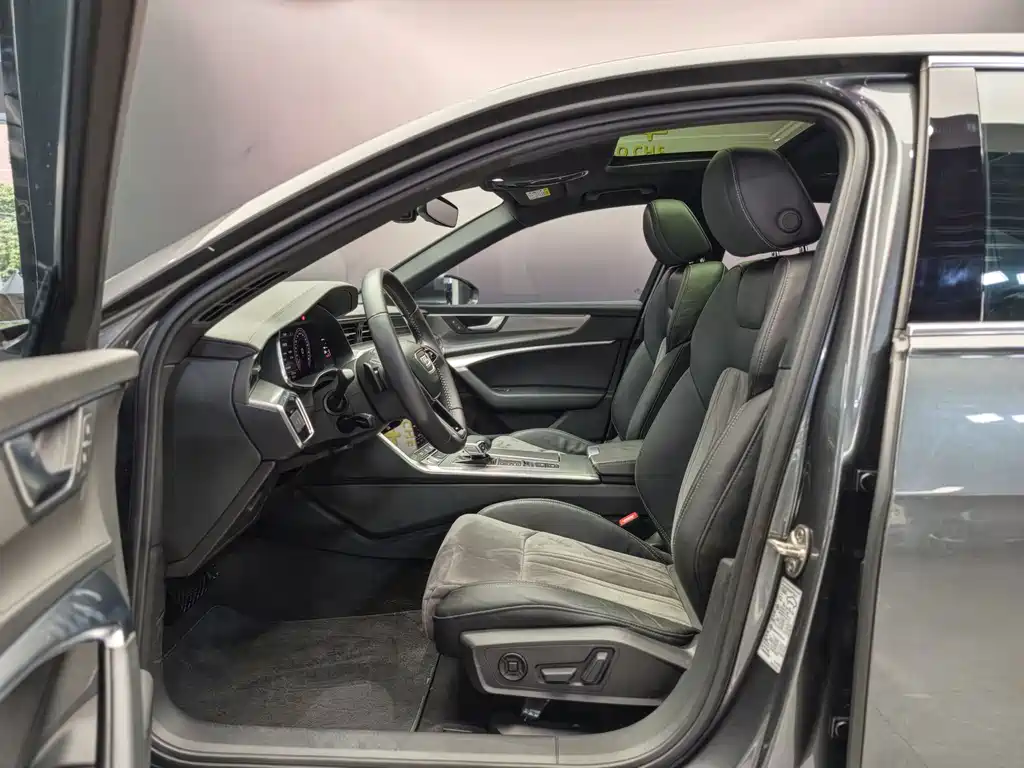 Audi A6L 2020