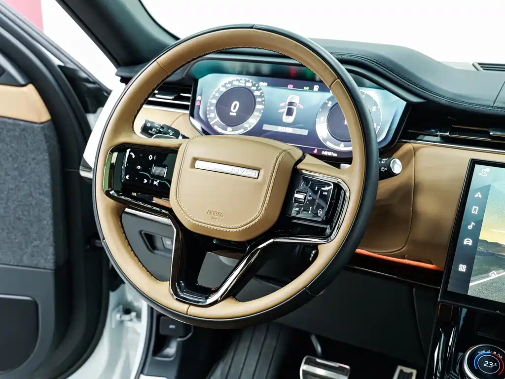 Land Rover Sport 2023 — фото 18