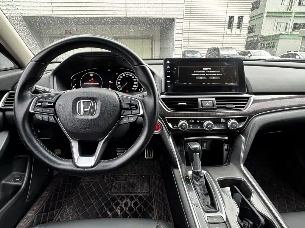Honda Accord 2023 — фото 12