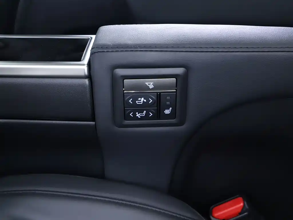 Toyota Vellfire 2021 — фото 10