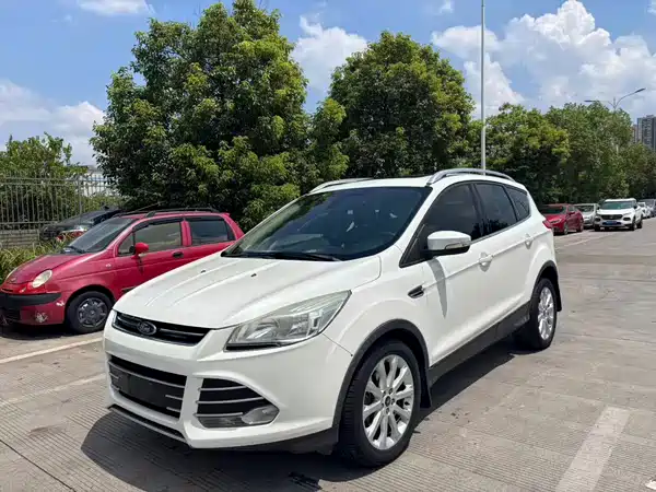 Ford Kuga 2015