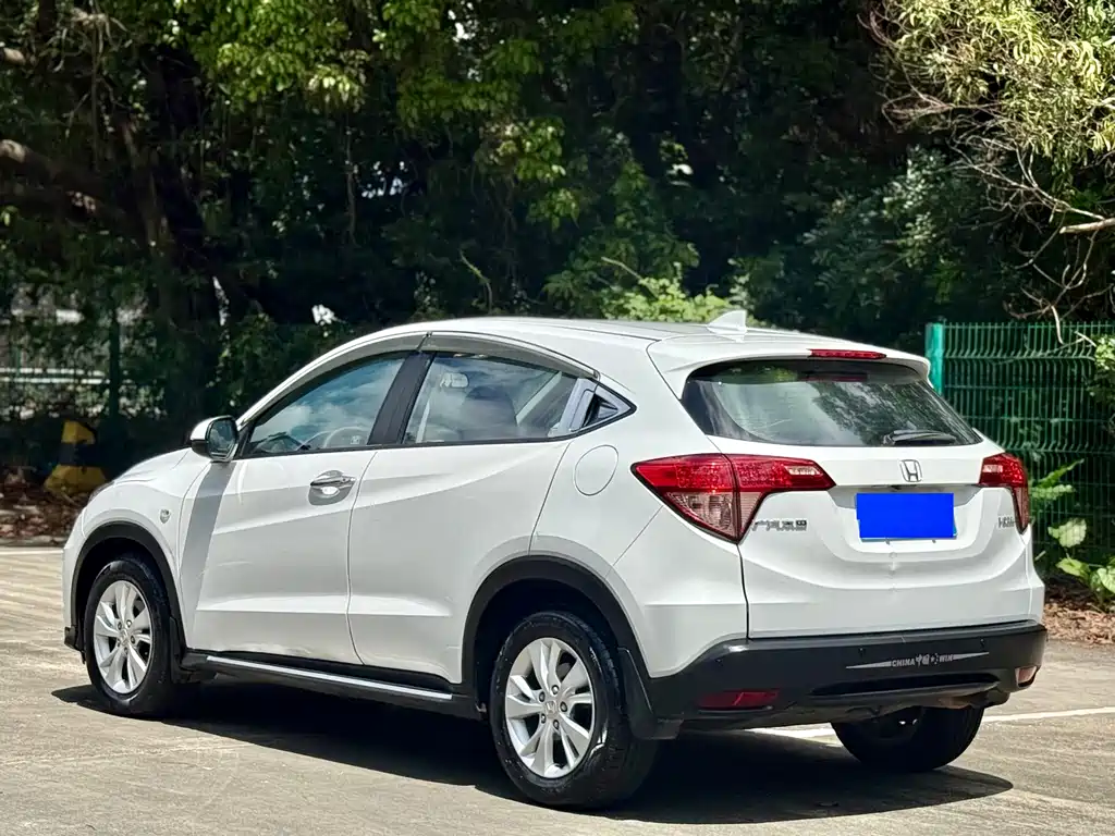 Honda Vezel 2016