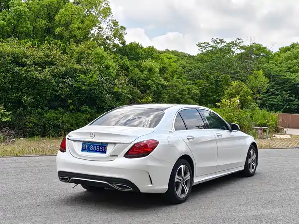 Mercedes-Benz C-Class 2020