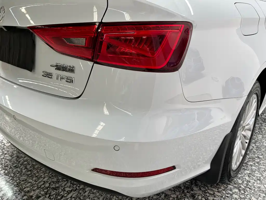 Audi A3 2017 — фото 18