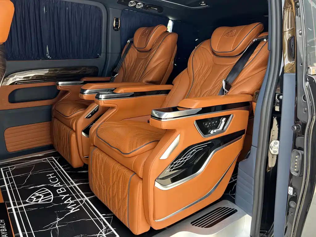 Mercedes-Benz Vito 2023 — фото 4