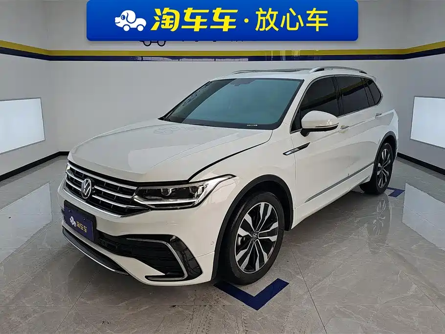 Volkswagen Tiguan L 2024 — фото 1