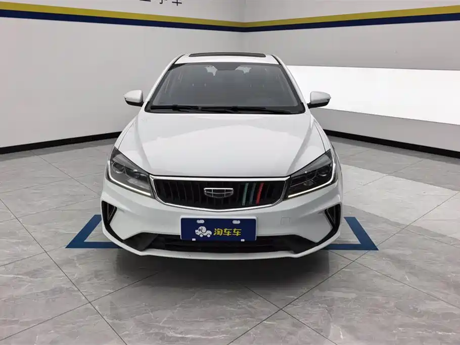 Geely Emgrand 2021