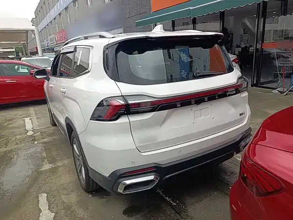 Geely Haoyue L 2024