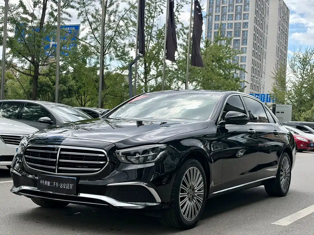 Mercedes-Benz E-Class 2023