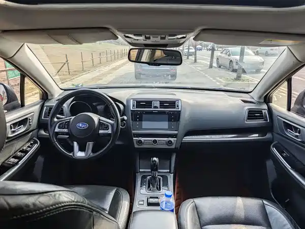 Subaru Outback 2016