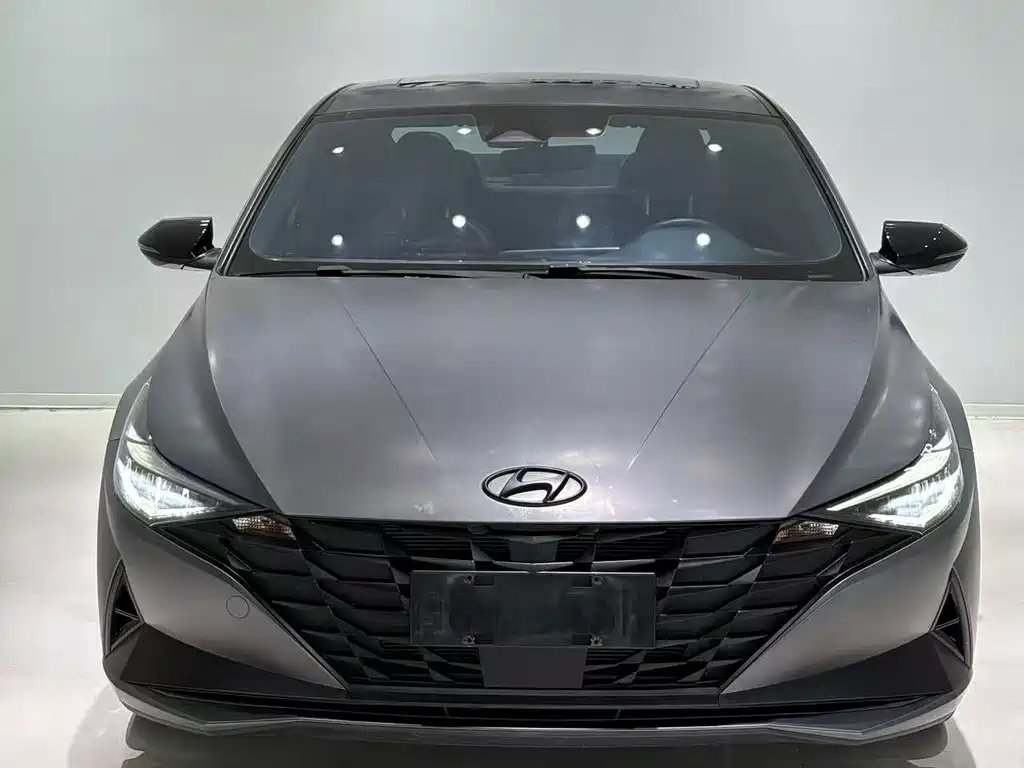 Hyundai Elantra 2023