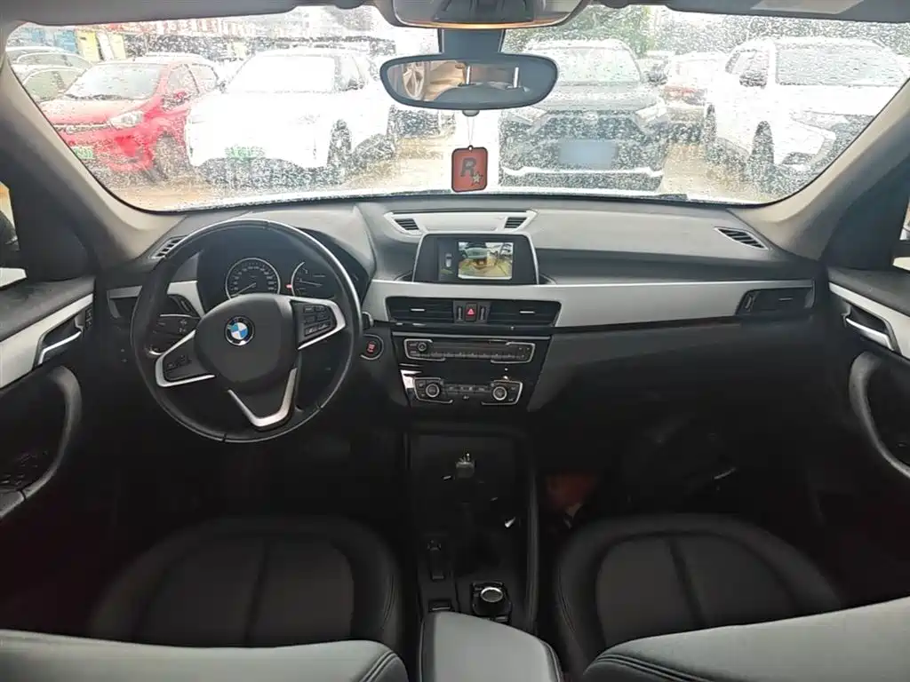 BMW X1 2018 — фото 10
