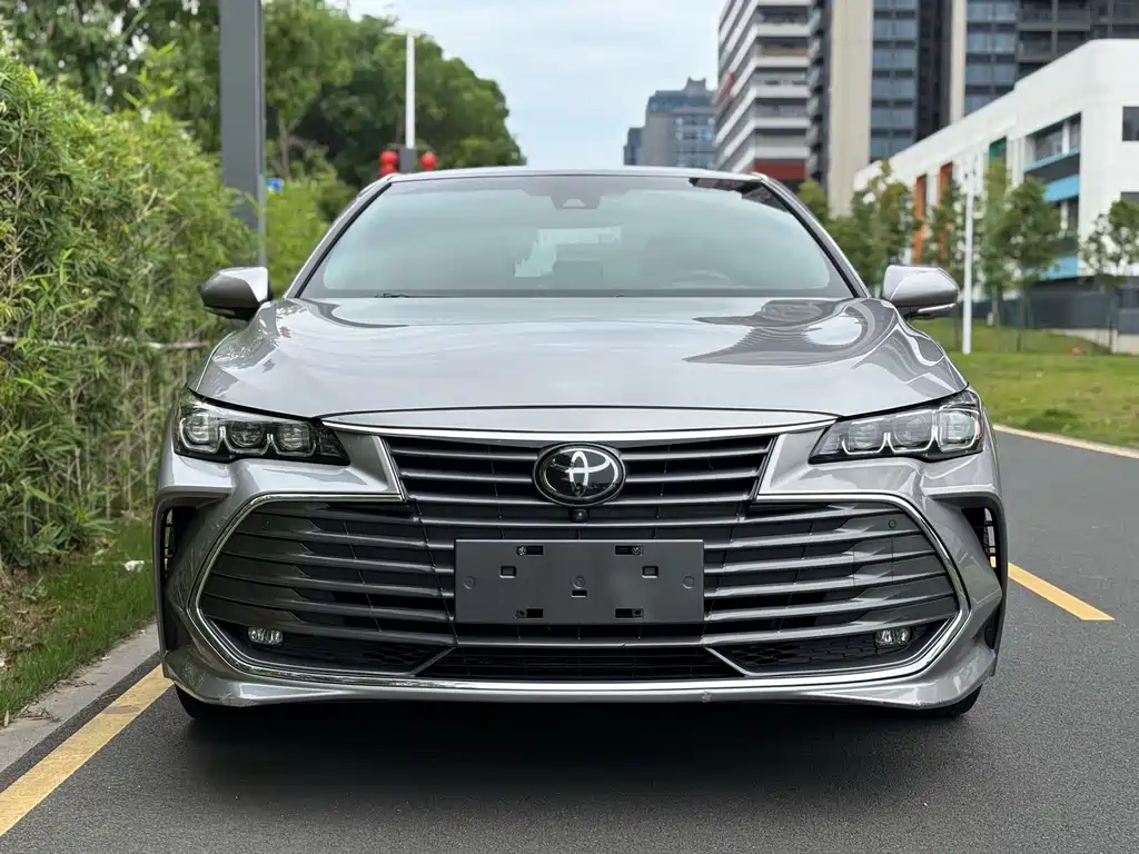 Toyota Avalon 2019 — фото 2