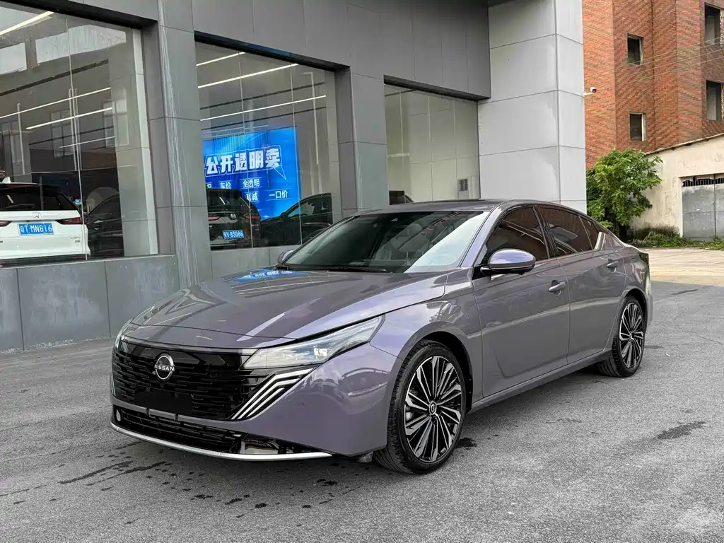 Nissan Teana 2025