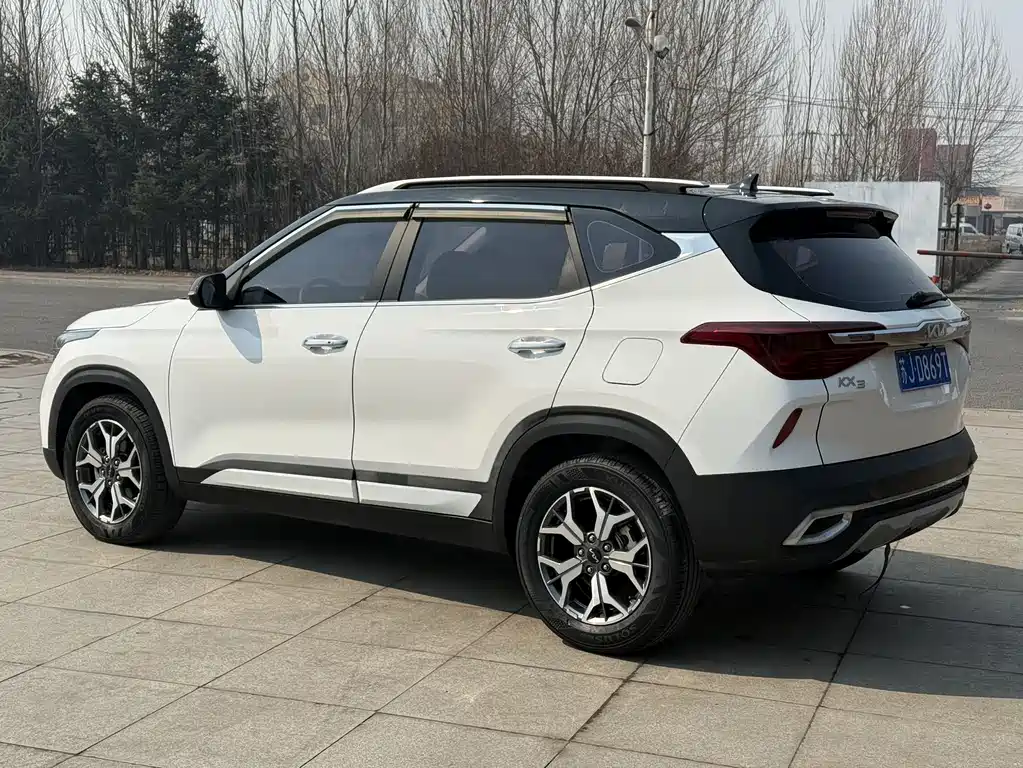 Kia KX3 2023 — фото 19