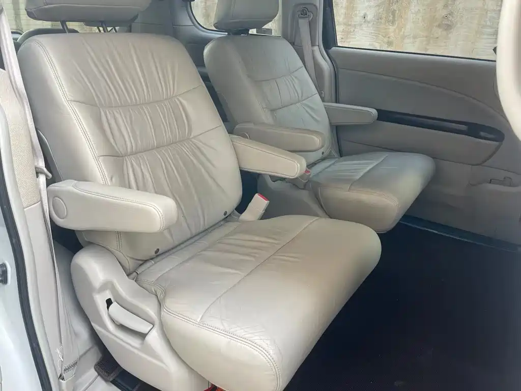 Honda Elysion 2016