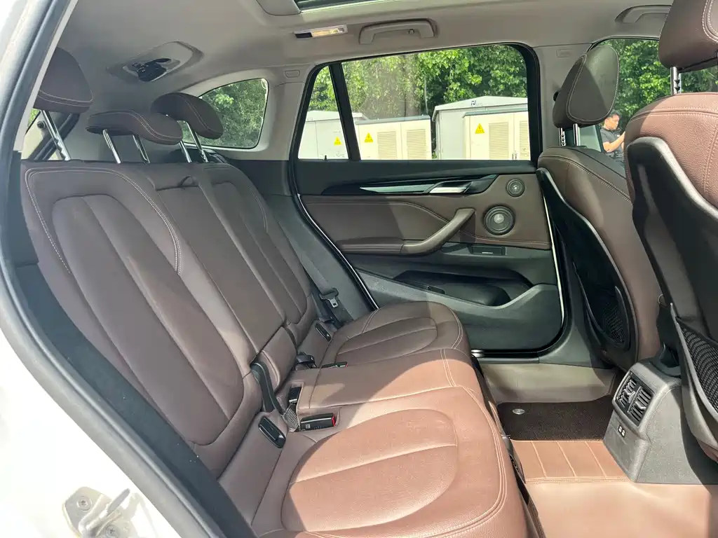 BMW X1 2020 — фото 15