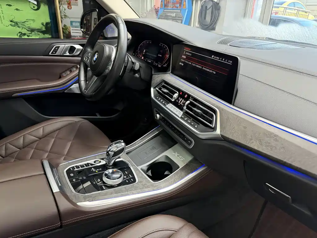 BMW X5 2023 — фото 18