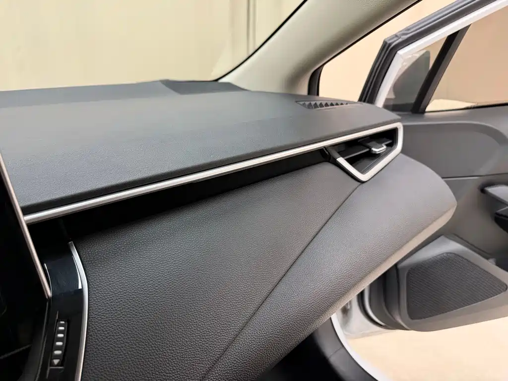 Toyota Corolla 2022 — фото 13