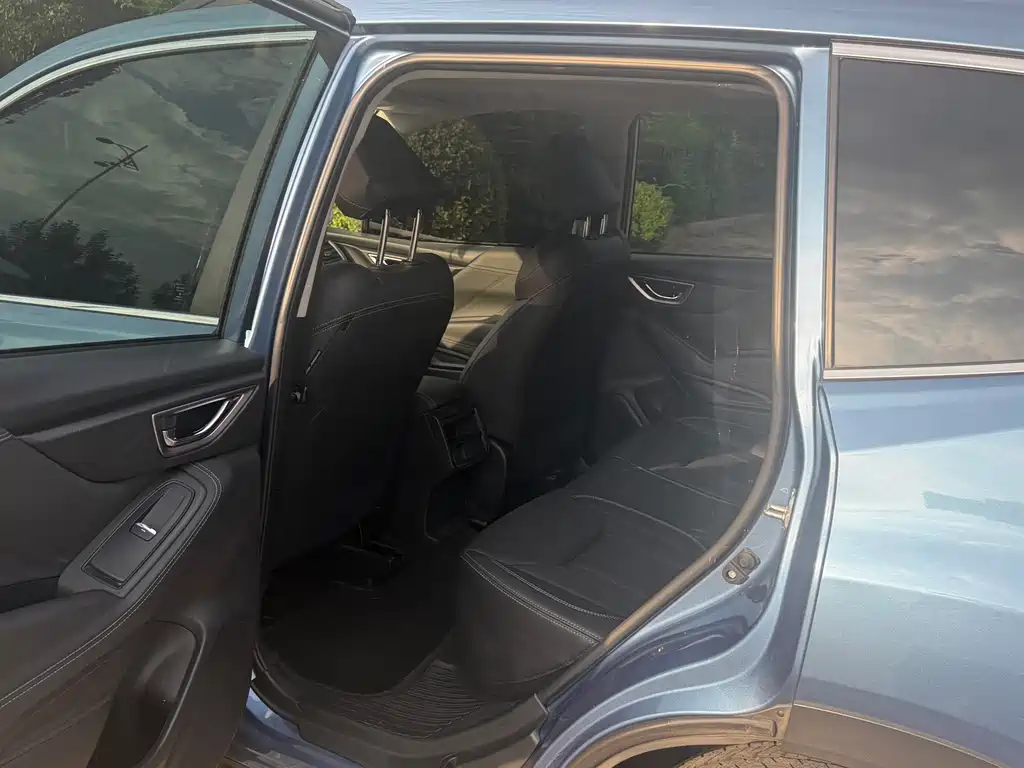 Subaru Forester 2021 — фото 10