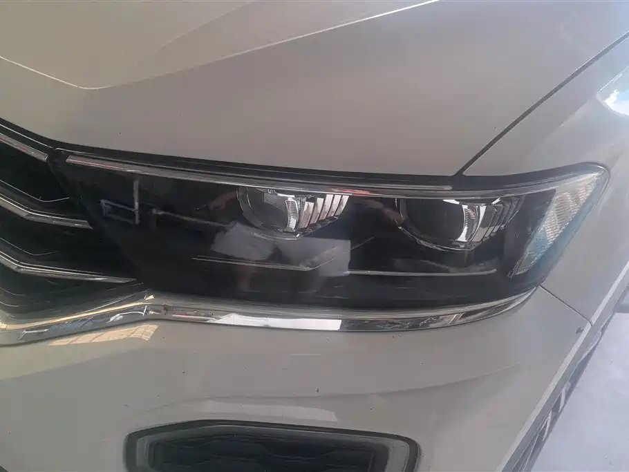 Volkswagen T-Roc 2018