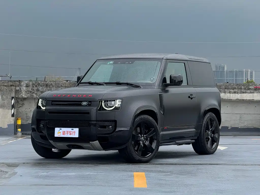 Land Rover Defender 2024 — фото 1