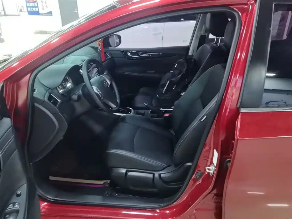 Nissan Tiida 2019 — фото 15