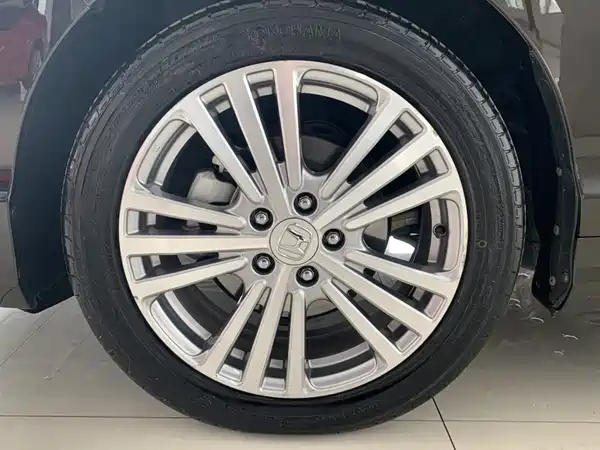Honda Elysion 2016