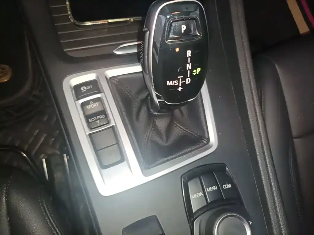 BMW 1 Series 2020 — фото 14