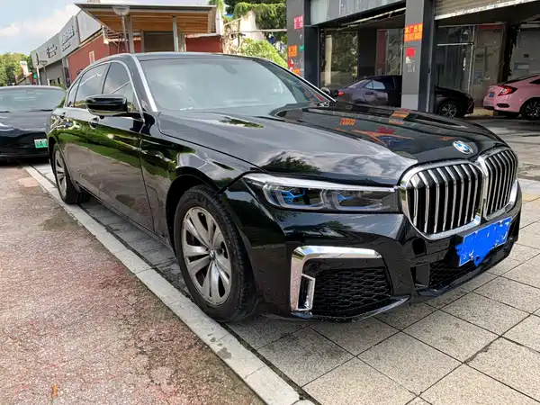 BMW 7 Series 2012