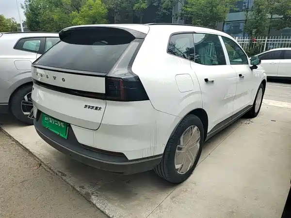 Volvo XC70 Plug-In Hybrid 2026