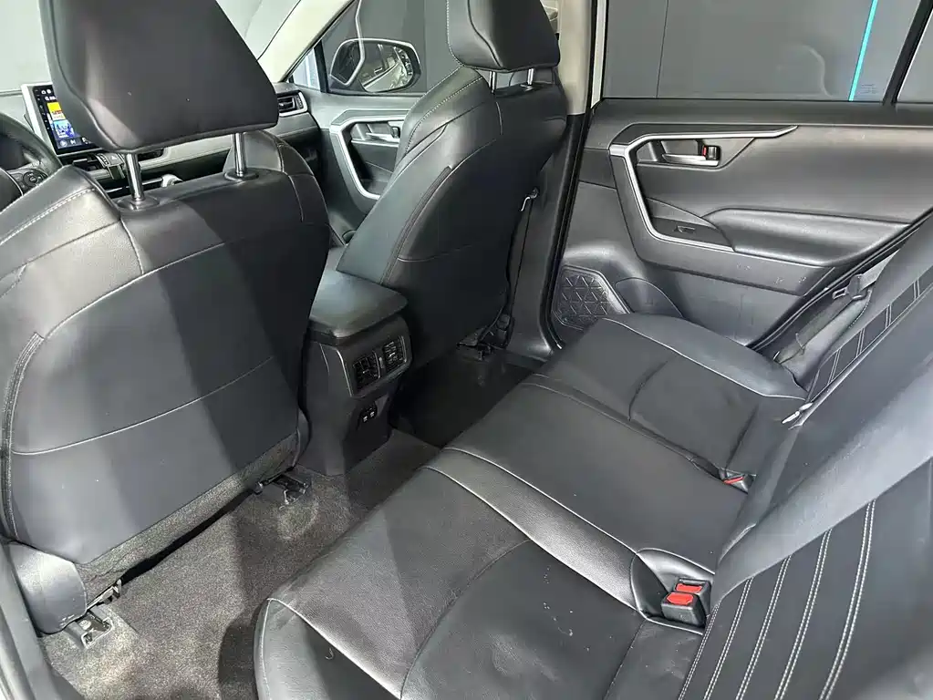 Toyota Wildlander 2020 — фото 10