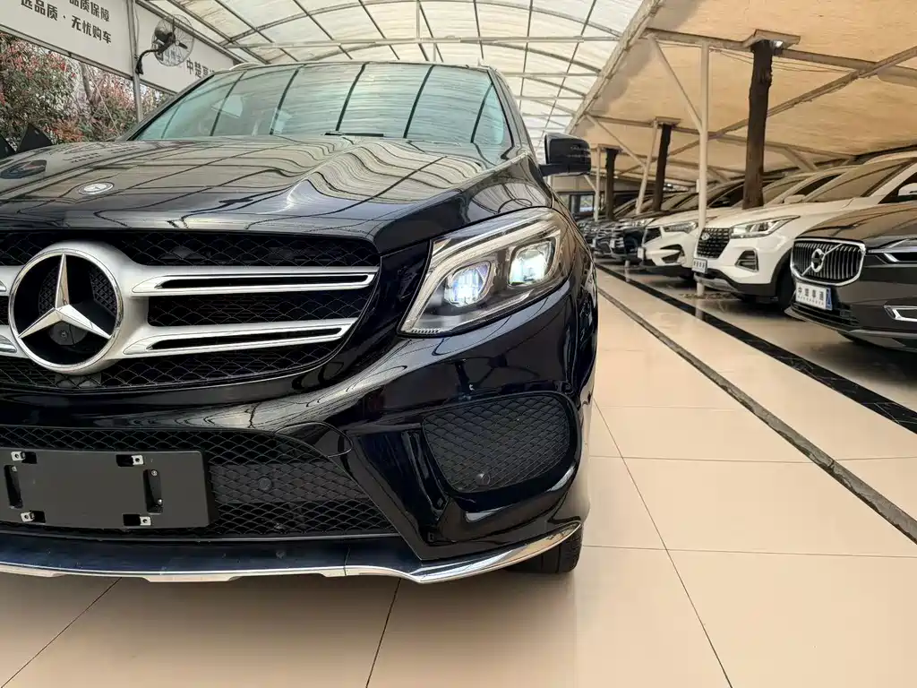 Mercedes-Benz GLE 2016
