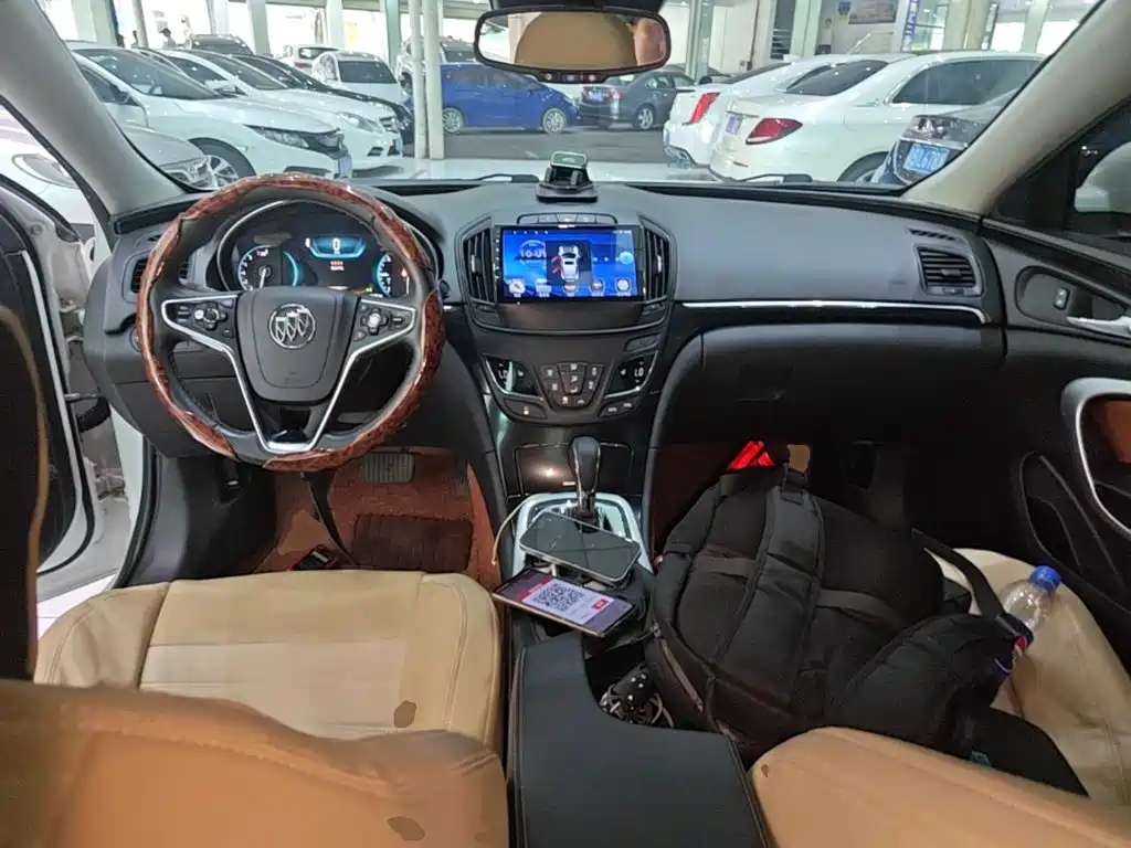 Buick Regal 2015 — фото 10