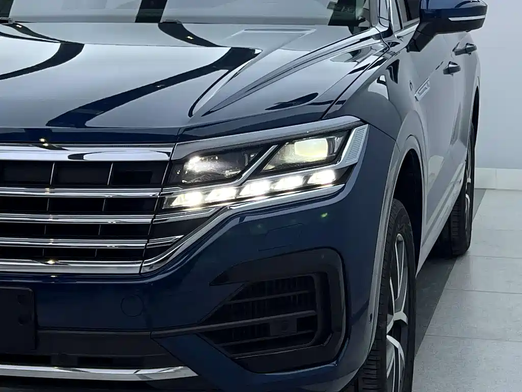 Volkswagen Touareg 2020 — фото 2