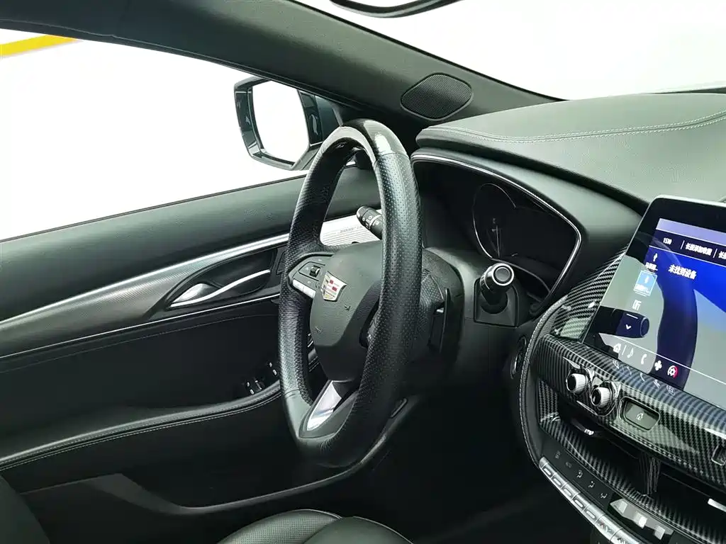 Cadillac CT5 2021 — фото 22