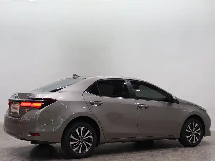 Toyota Corolla 2019 — фото 4