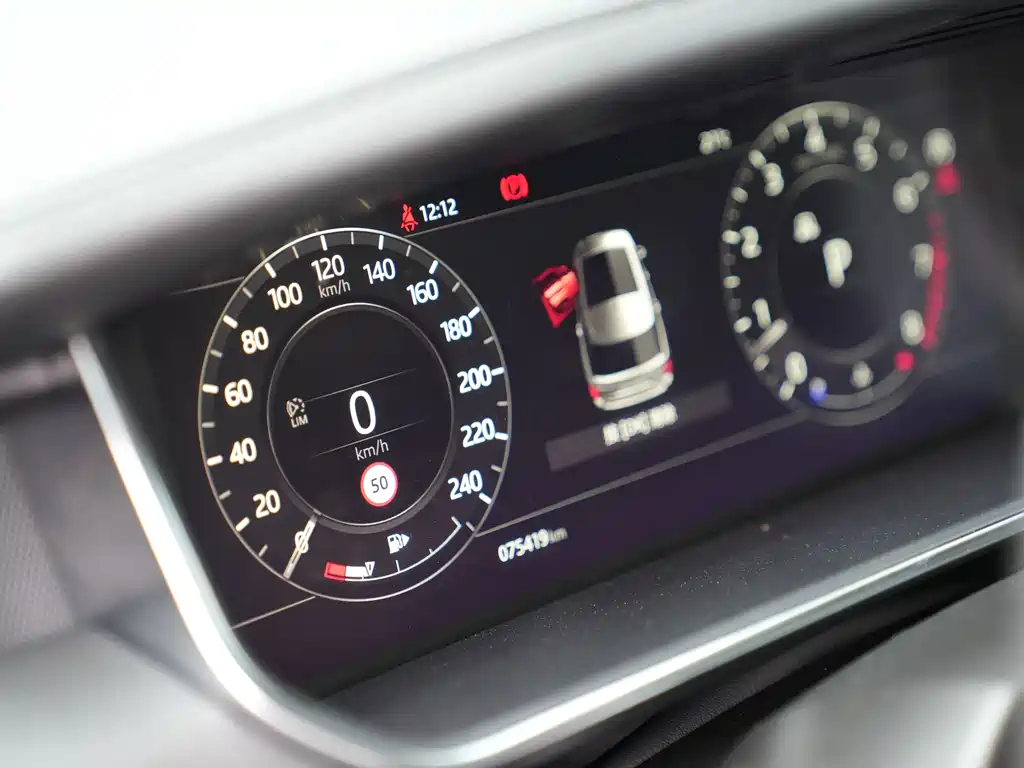Land Rover Range Rover 2022 — фото 11