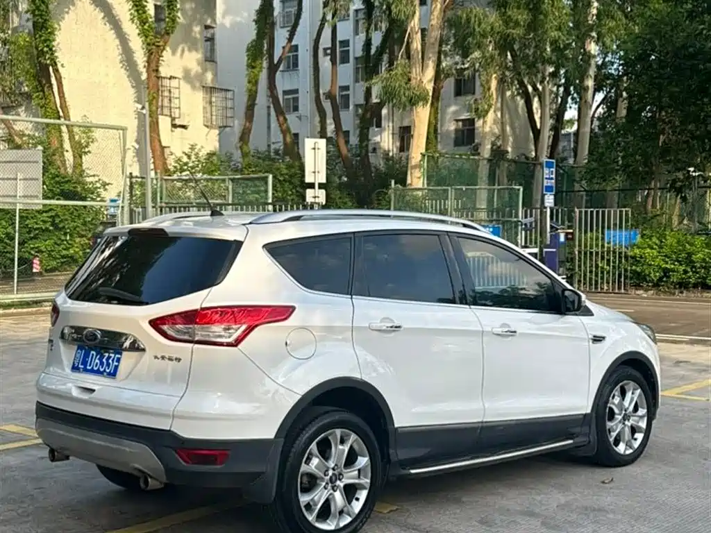 Ford Kuga 2014 — фото 7